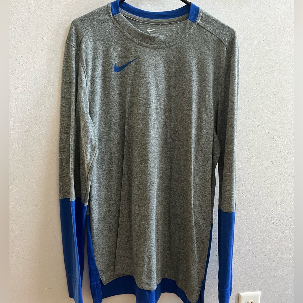 nike long sleeve